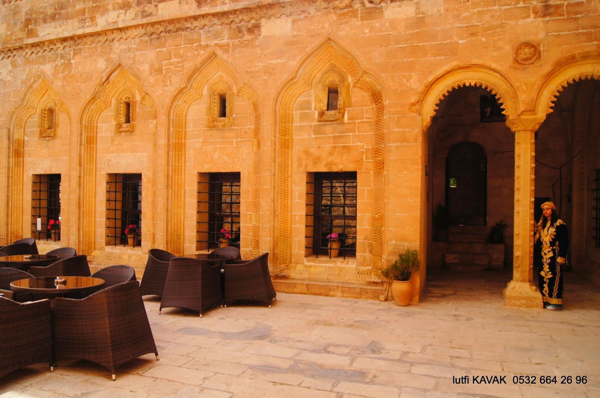 Artuklu Kervansaray Mardin Bagian luar foto
